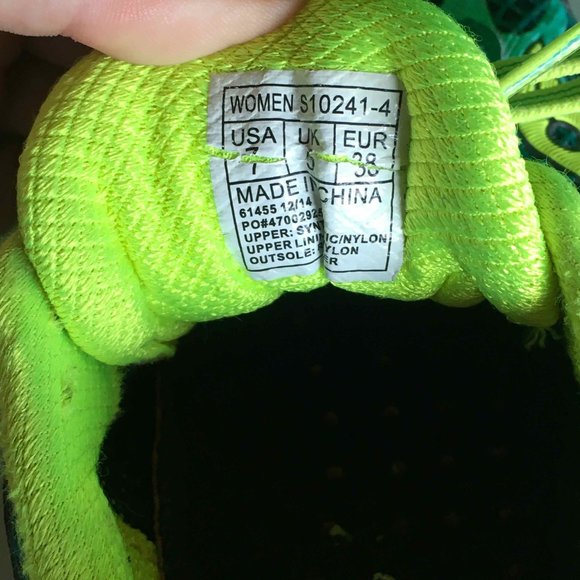 Saucony Running Shoes - Picture 5 of 7